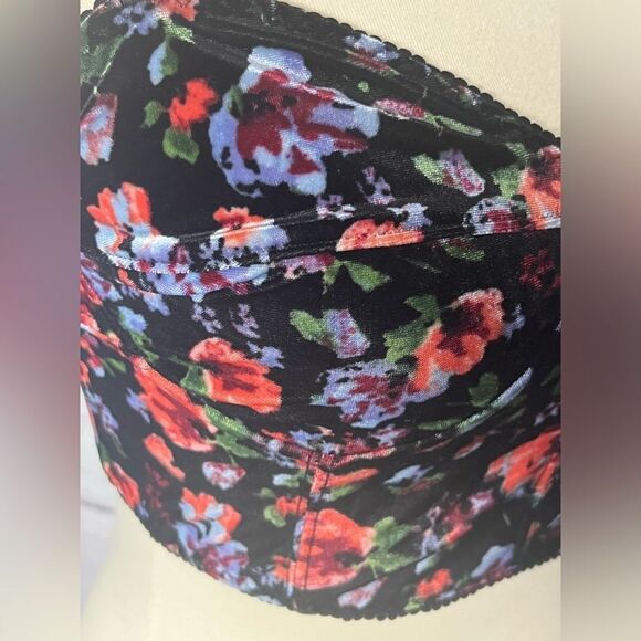 Garage Floral Velour Crop Top - Picture 7 of 9